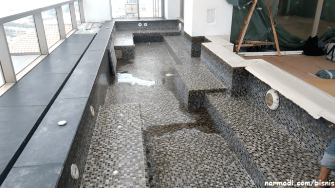 kolam renang sebelum renovasi kebocoran