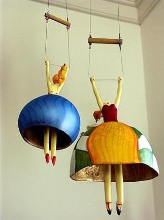 boneka dari batok kelapa