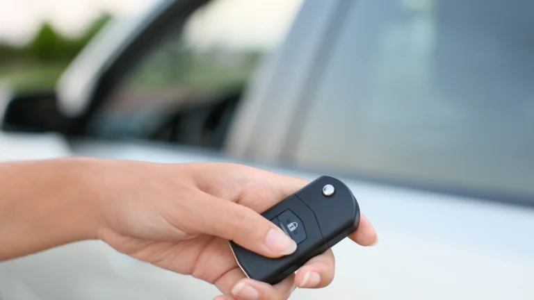 Cara Menggunakan Keyless Mobil yang Benar Agar Awet dan Aman