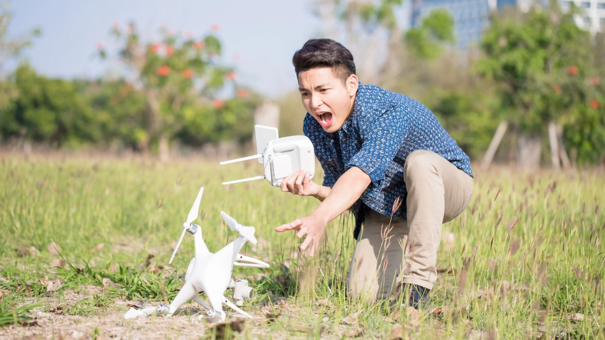 drone crash - Narmadi.co.id