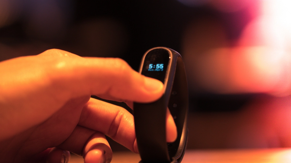 Perbedaan Smartwatch vs Smartband