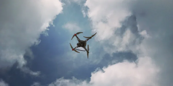 memilih drone terbaik