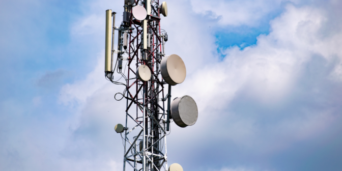 Frekuensi radio komunikasi