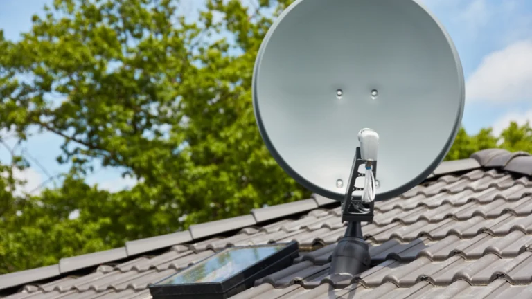 Kenali Apa Itu VSAT dan Regulasinya di Indonesia