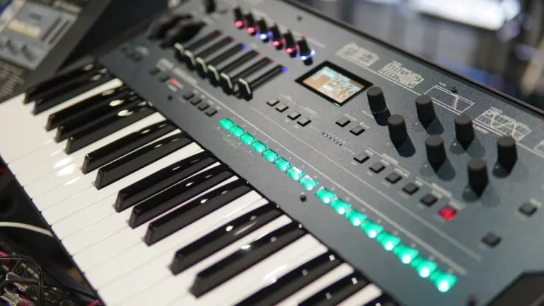 fitur digital piano - Narmadi.co.id
