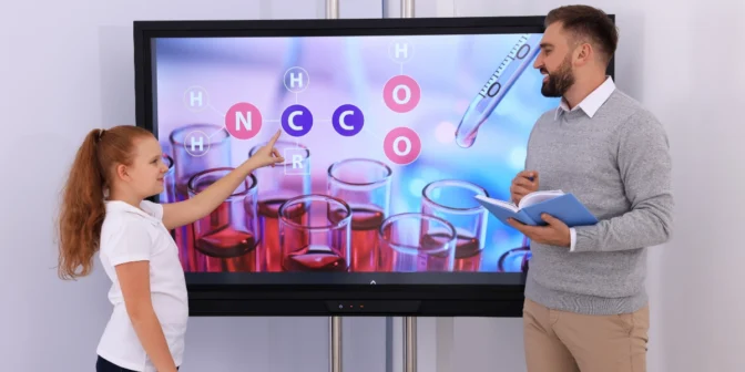 interactive flat panel display di sekolah