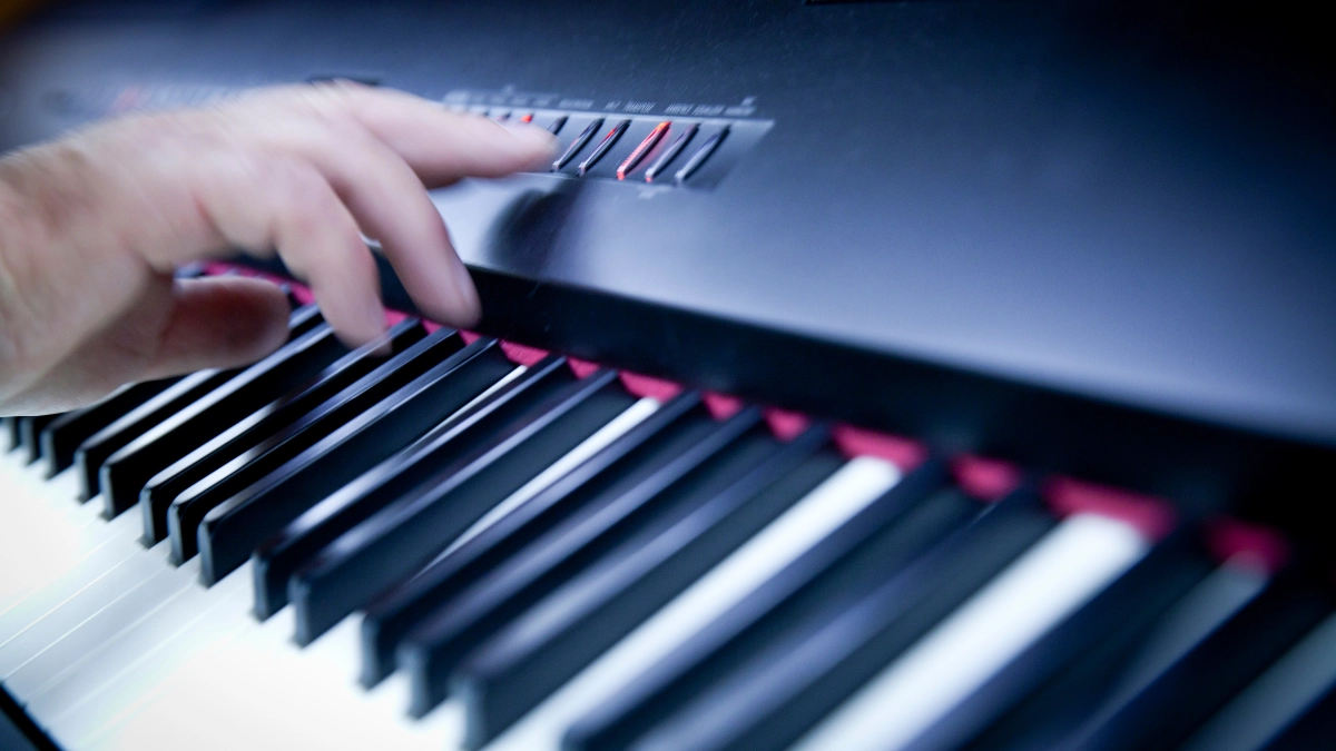 Apa itu Digital Piano dan Gimana Cara Kerjanya?