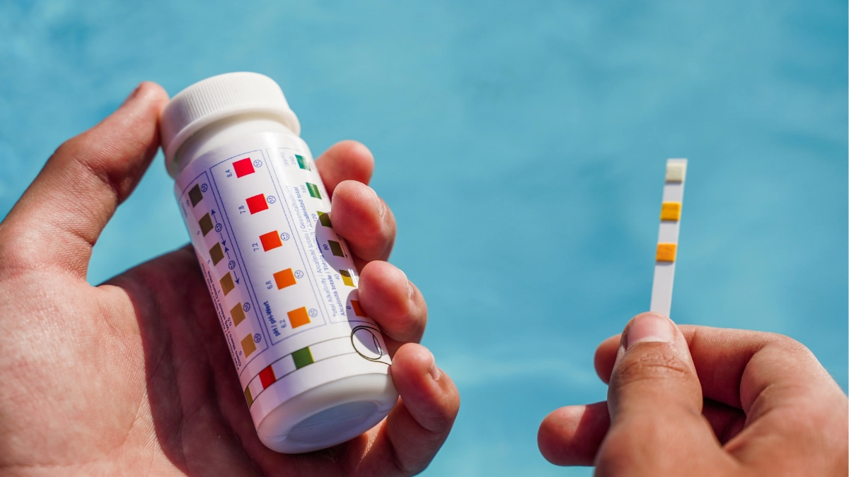 membaca hasil test kit