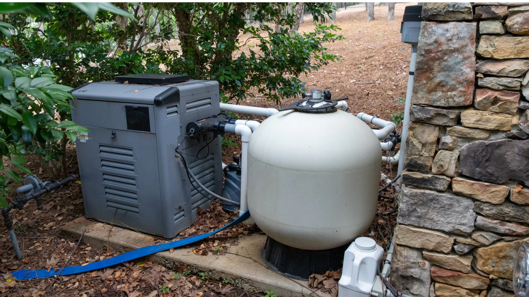 pemasangan filter kolam renang