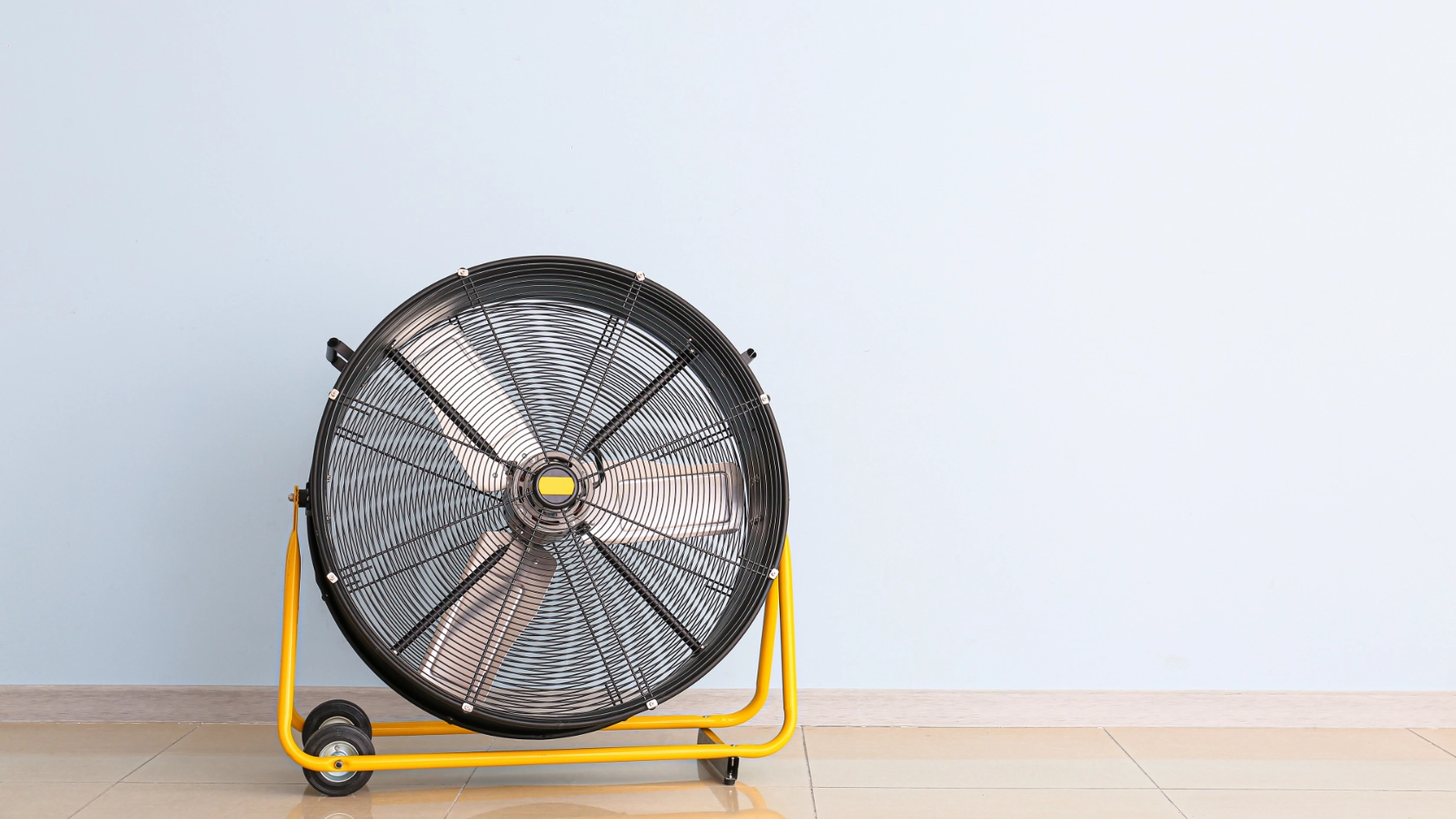 kipas angin dinding besar