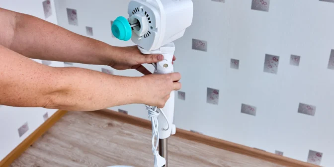 Begini Cara Pasang Kipas Angin Dinding Tornado, Jangan Sampai Salah!