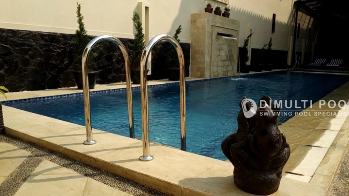 kedalaman kolam renang - Narmadi.co.id