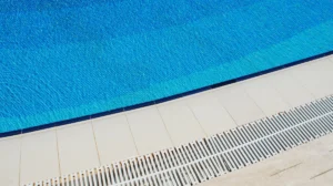 gutter kolam renang - Narmadi.co.id