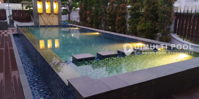 infinity pool dengan waterfall