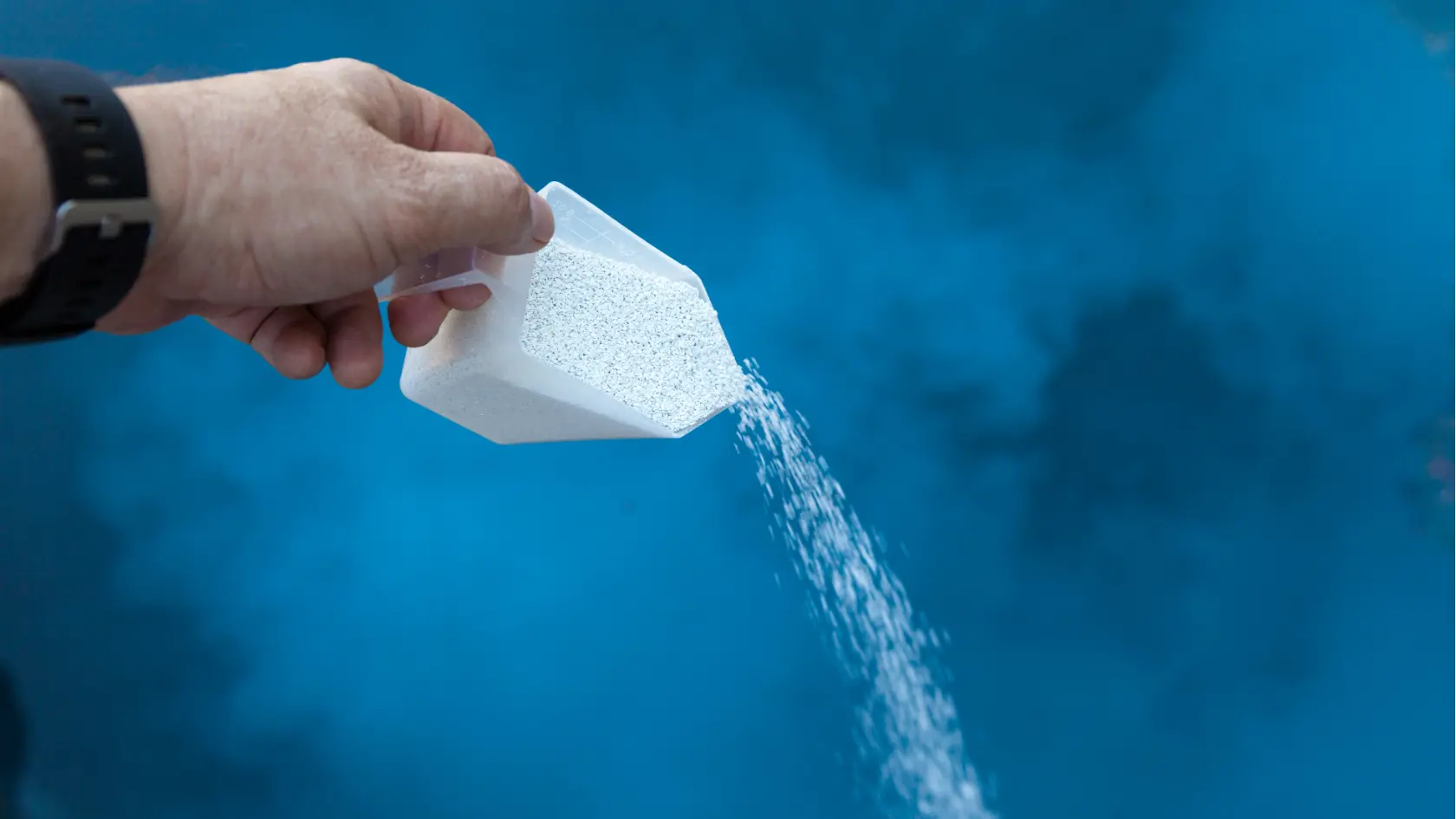 Manfaat dan cara penggunaan garam kolam renang 