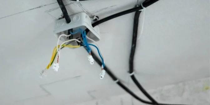 kipas angin gantung plafon