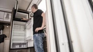 kenapa kulkas berair - Narmadi.co.id