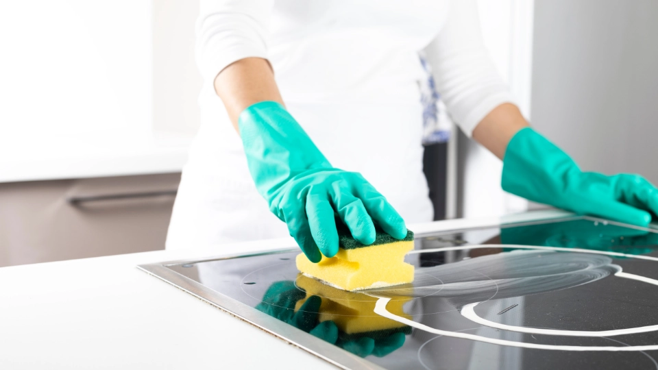 cara membersihkan kompor tanam kaca - Narmadi.co.id