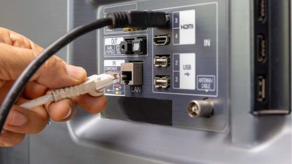 Menggunakan layanan TV kabel