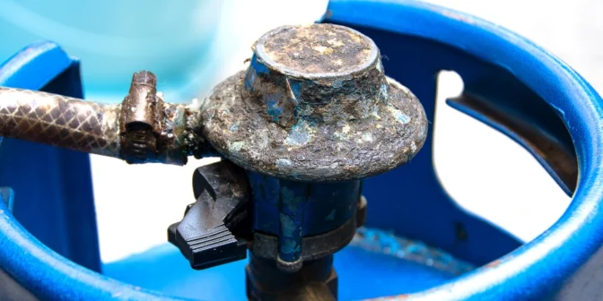 5 Penyebab Kompor Gas 2 Tungku Tidak Mau Menyala dan Cara Mengatasinya