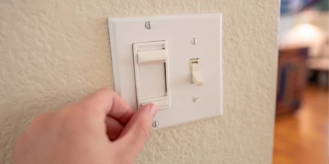 Saklar Dimmer: Panduan Lengkap untuk Pencahayaan yang Fleksibel dan Efisien