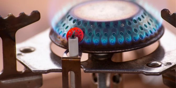 Cara Menggunakan Kompor Gas Portable dengan Aman Saat Berkemah atau di Rumah