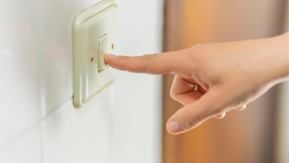 ukuran saklar listrik tunggal - Narmadi.co.id