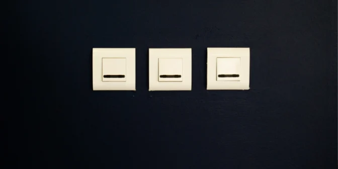 Saklar Listrik Terpopuler di Indonesia: Jenis dan Fitur Terbaik untuk Rumah Anda