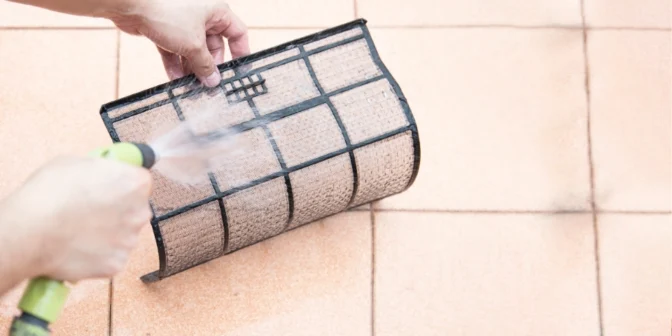 cara membersihkan filter ac