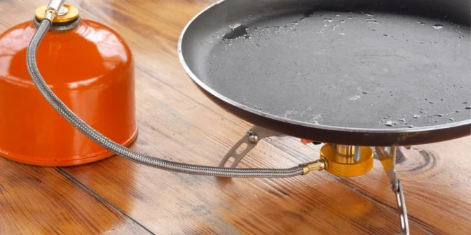 Cara Menggunakan Kompor Gas Portable dengan Aman Saat Berkemah atau di Rumah