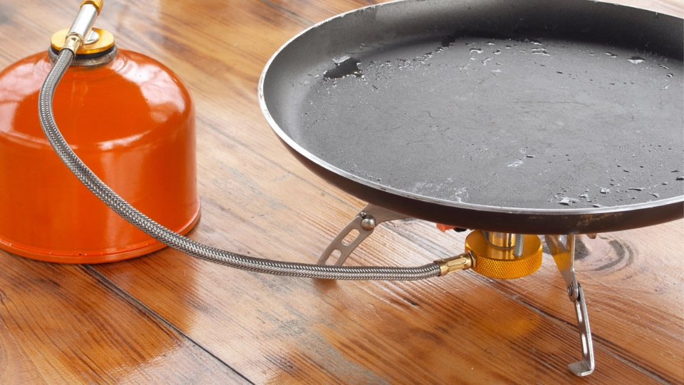 Cara Menggunakan Kompor Gas Portable agar Aman saat Kemah atau di Rumah