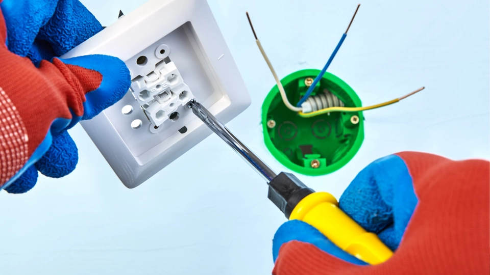 komponen Saklar Listrik