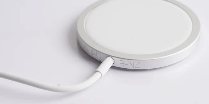 Wireless Power Transmission Ulasan Terlengkap: Dari Pengertian, Kelebihan, hingga Aplikasinya