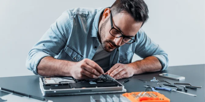 Keyboard Laptop Tidak Berfungsi? Coba 5 Langkah Ini Sebelum ke Teknisi