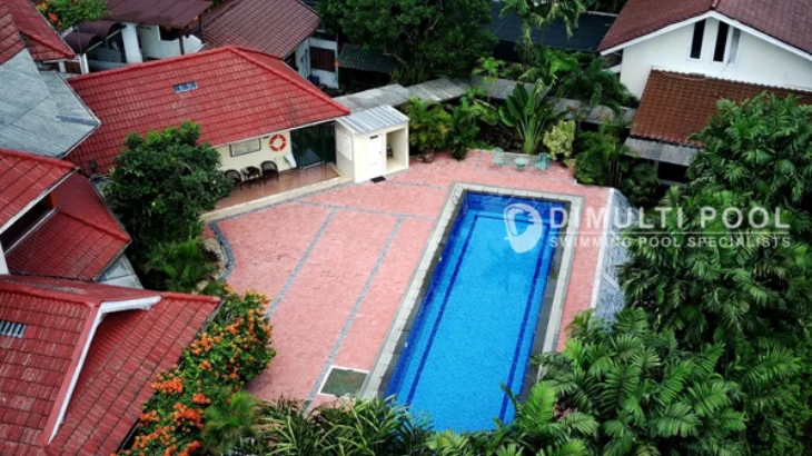 Hasil Akhir pembuatan kolam renang Bapak Bambang di Pondok Labu. Ini harga kolam renang jumbo tersebut.
