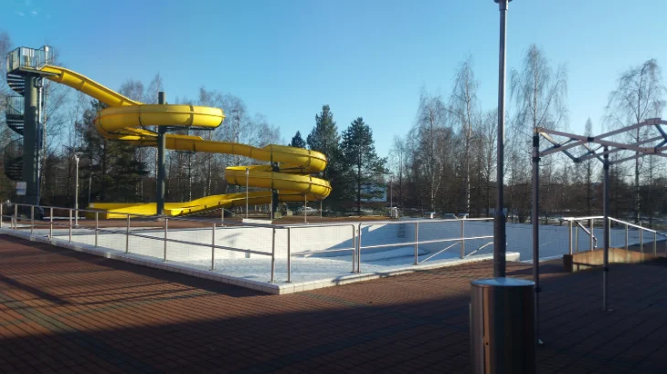 Ilustrasi kolam renang umum. Ini lokasi kolam renang umum yang perlu diketahui.