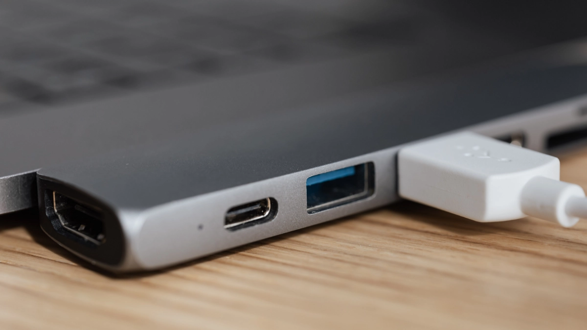 Cara Memperbaiki Port USB Laptop Tidak Berfungsi