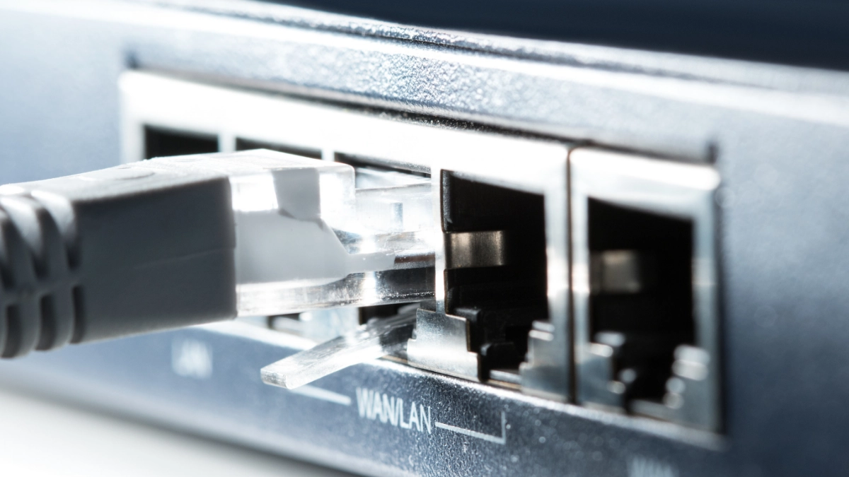 port elemen pada laptop