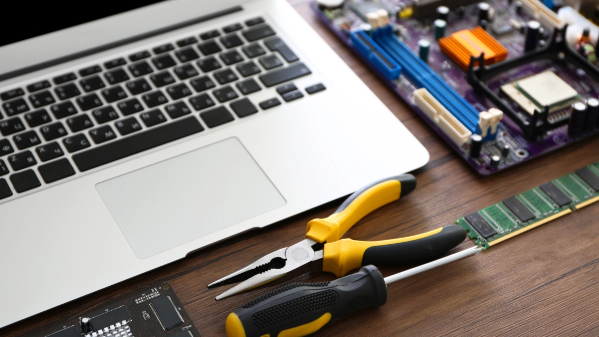 chipset laptop rusak perlu dibawa ke teknisi