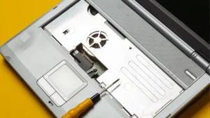 biaya ganti keyboard laptop - Narmadi.co.id