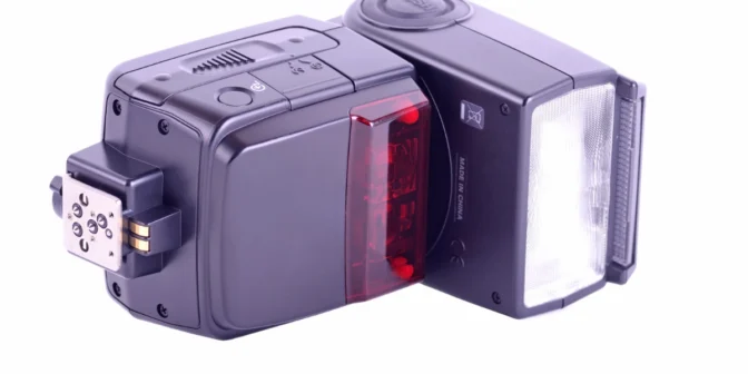 menggunakan flash kamera