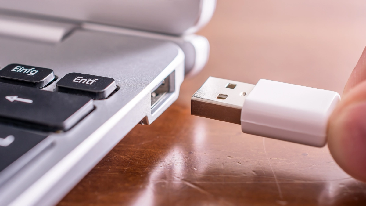Cara Cek Port USB Laptop yang sudah Tidak Berfungsi