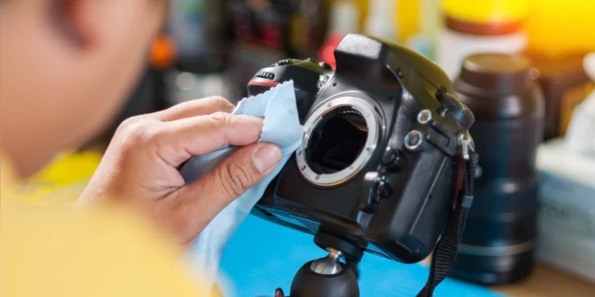 membersihkan sensor kamera - Narmadi.co.id