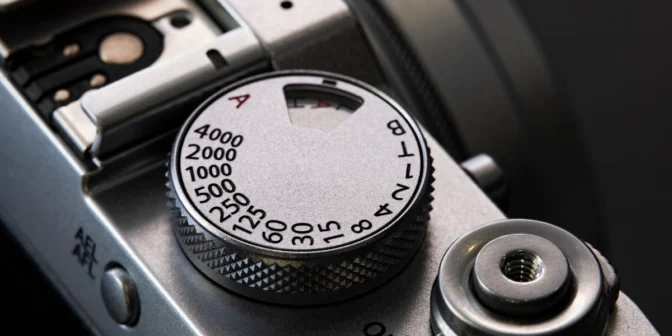 mengatur shutter speed 