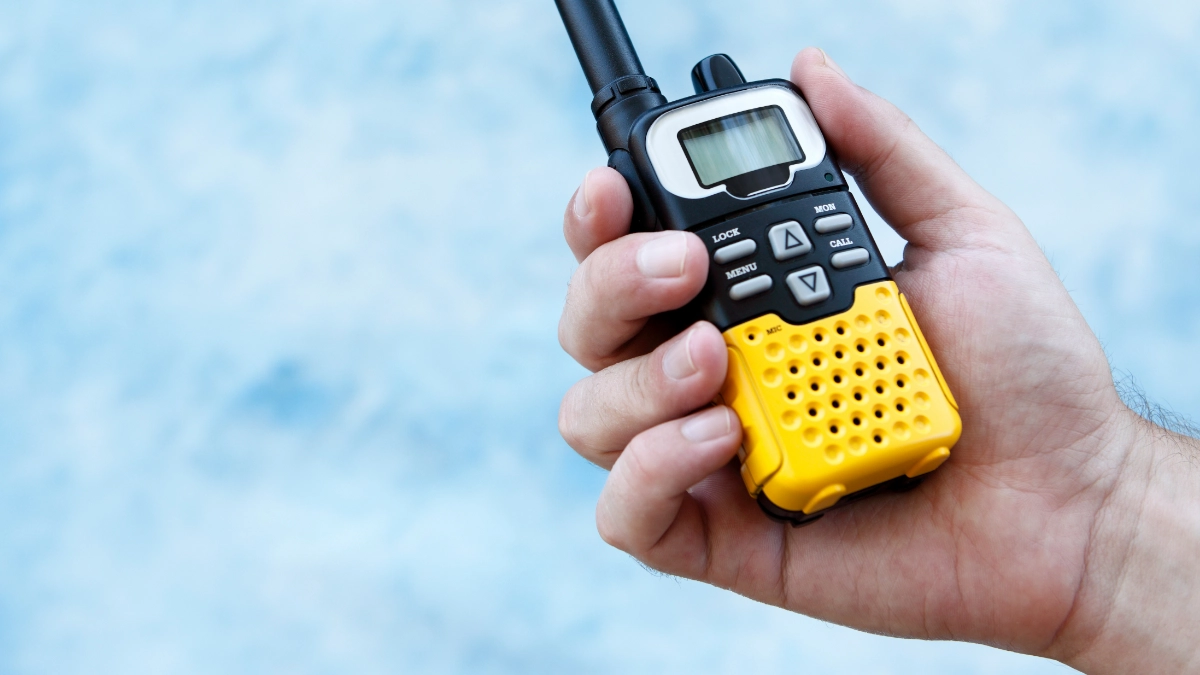 merawat handy talkie - Narmadi.co.id