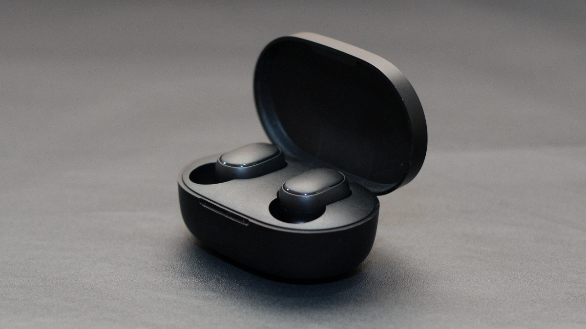 Earbuds dan headset nirkabel