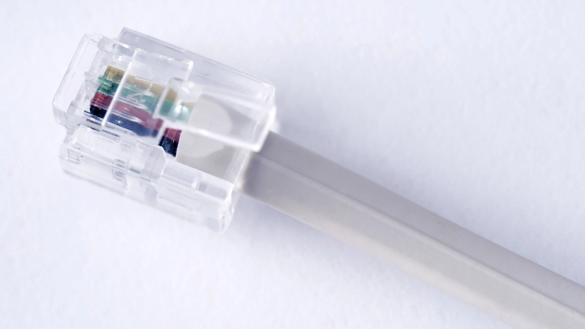 Perbedaan RJ45 vs RJ11