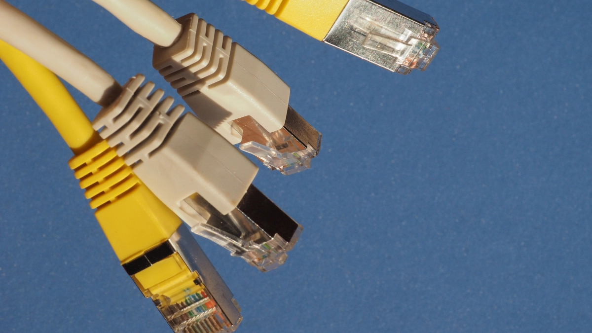 Faktor yang Harus Diperhatikan Saat Memilih Kabel RJ45