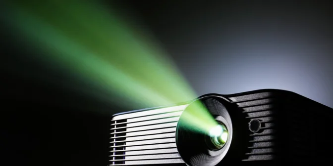 menghubungkan projector ke laptop