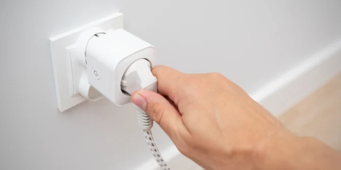 menggunakan smart plug